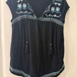 Hollister Black and Blue Embroidered Cap Sleeve Blouse